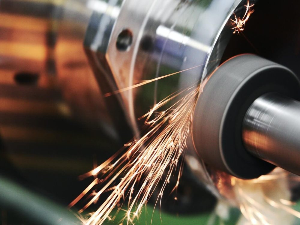finishing-metal-working-on-high-precision-grinding-machine-in-workshop-1.jpg finishing-metal-working-on-high-precision-grinding-machine-in-workshop-1.jpg